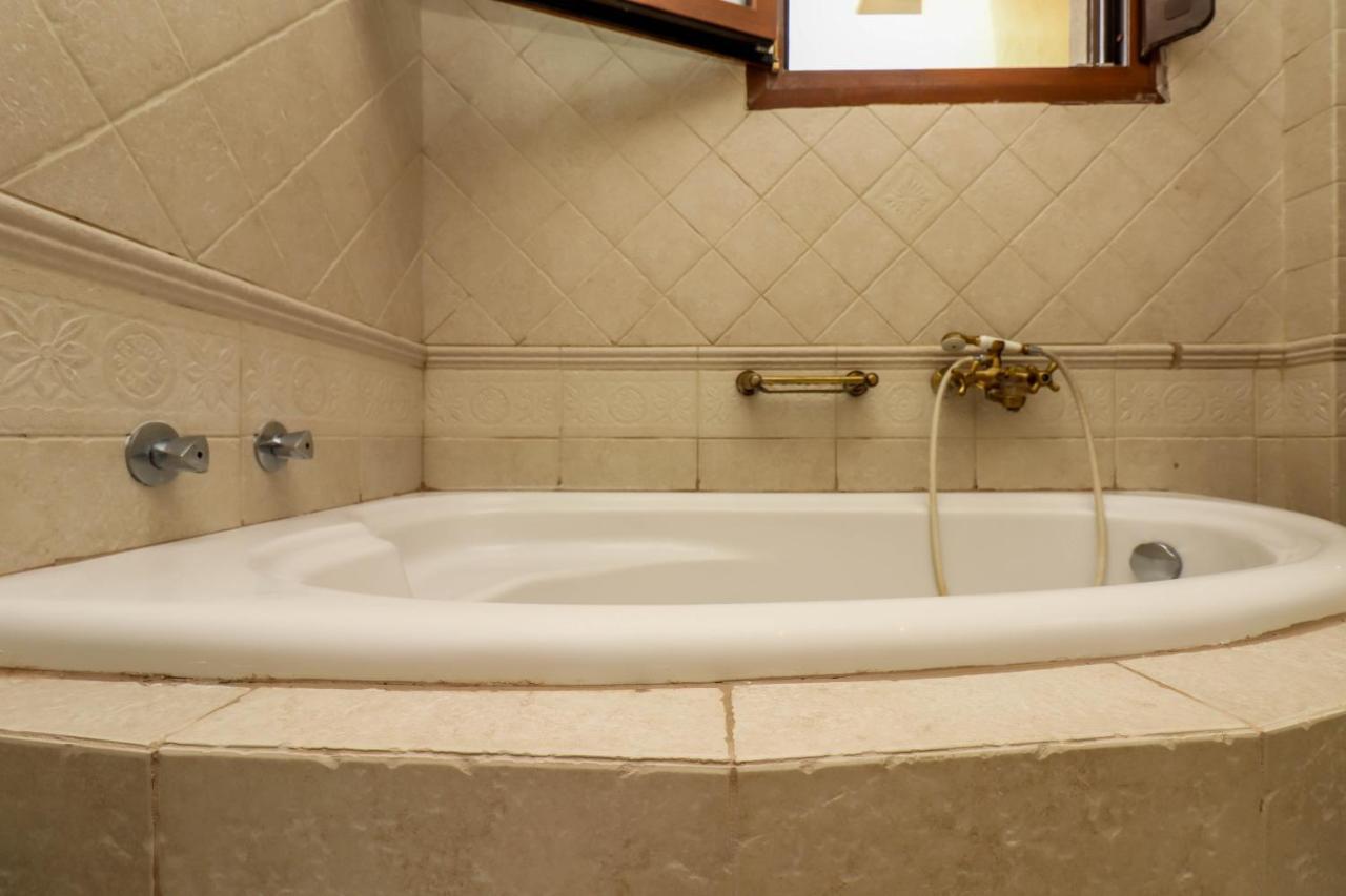 Suite Acropolis Serres Next To Center מראה חיצוני תמונה